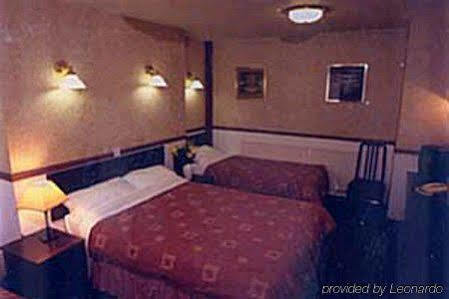 Four Stars Hotel Londres Extérieur photo